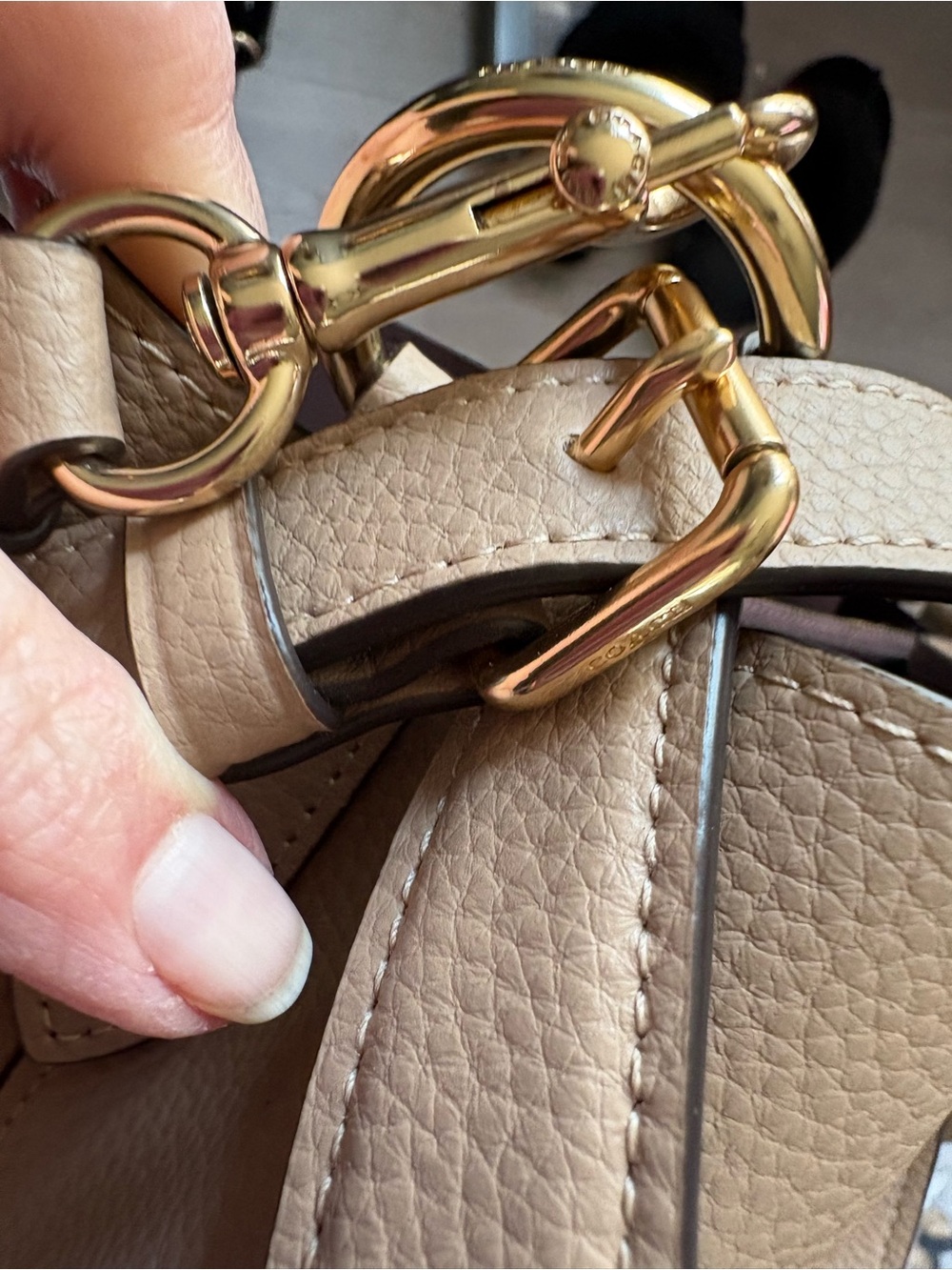 Authentic Coach Large Town Bucket Bag Taupe like new. $200. NOW!! $180.00 - Picture 5 of 12